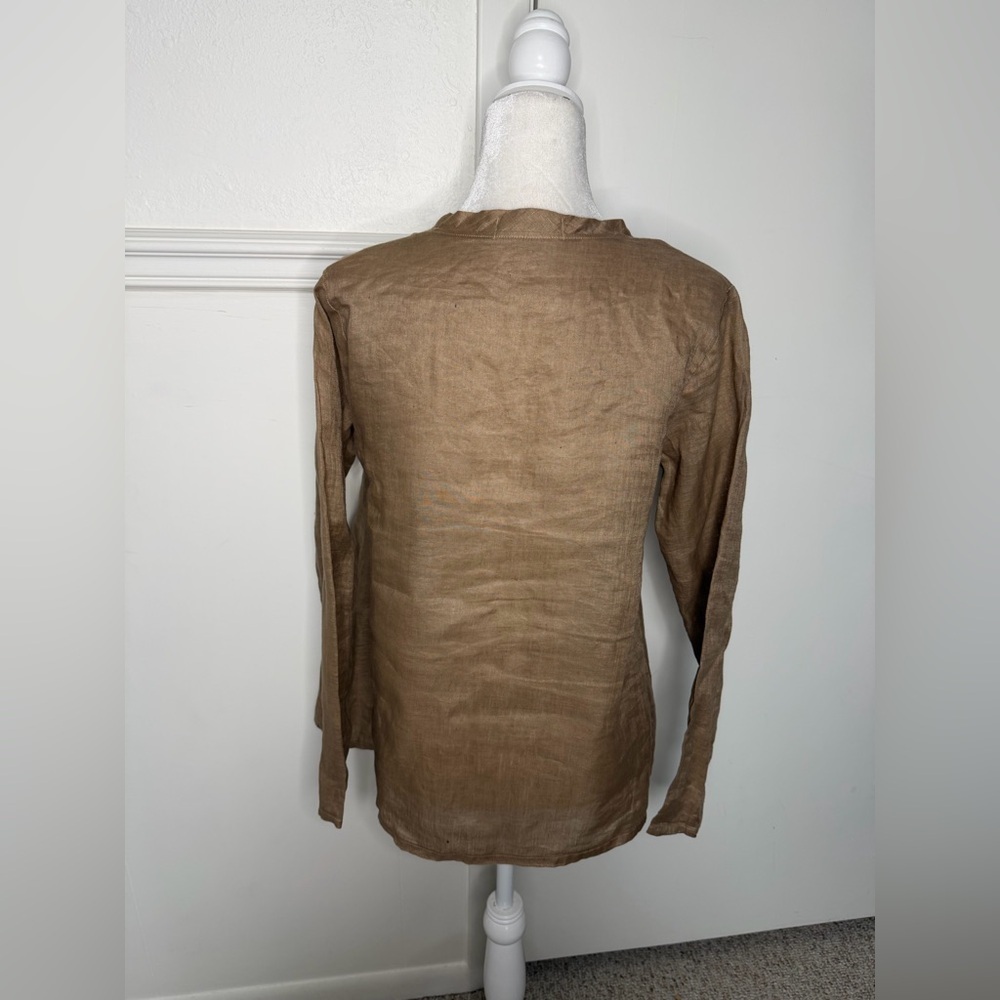 CP Shades Women's Tan V-Neck Top Size S - Picture 3 of 7